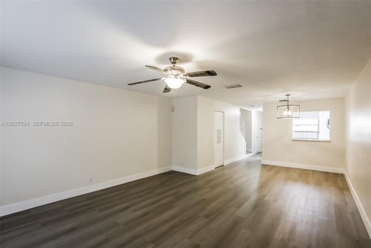 9732 Nw 15th St #306 - Photo 5 of 20