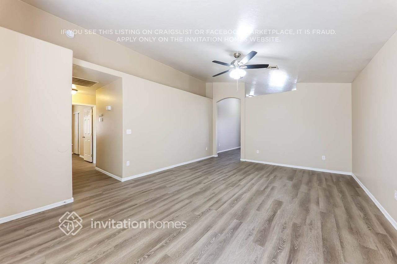 20850 N 7th Pl - Photo 3 of 18