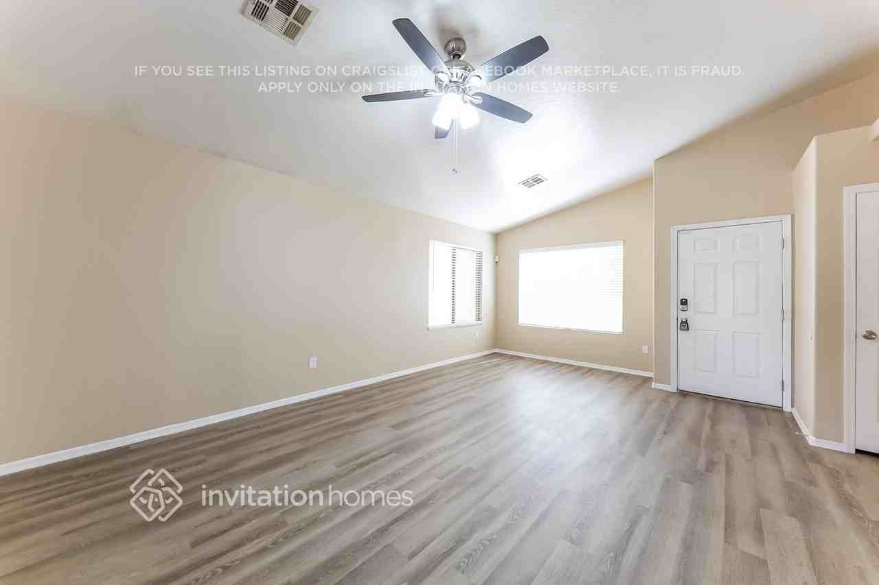 20850 N 7th Pl - Photo 4 of 18