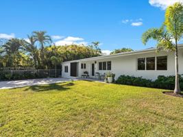 featured image of 1945 Alamanda Dr #0