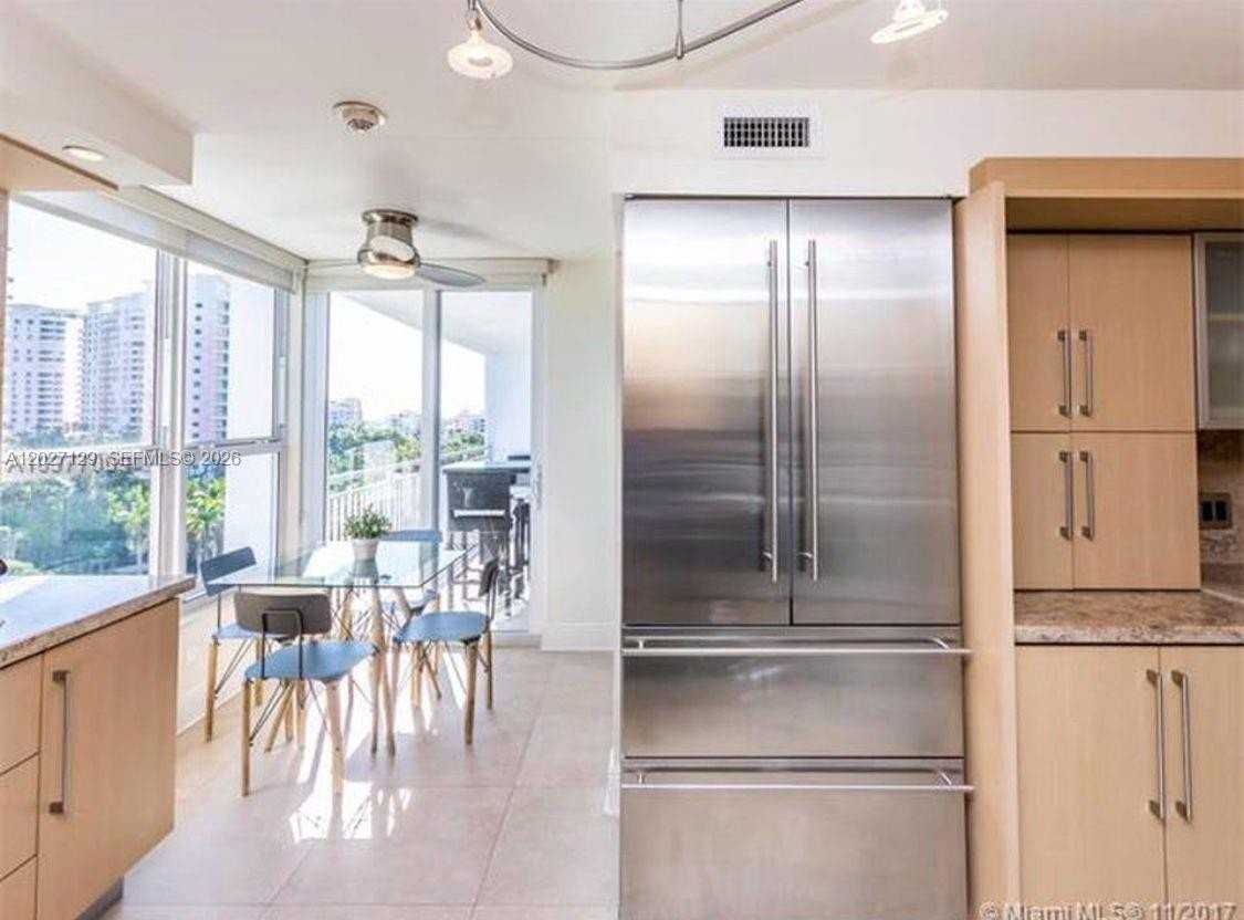 607 Ocean Dr #9K