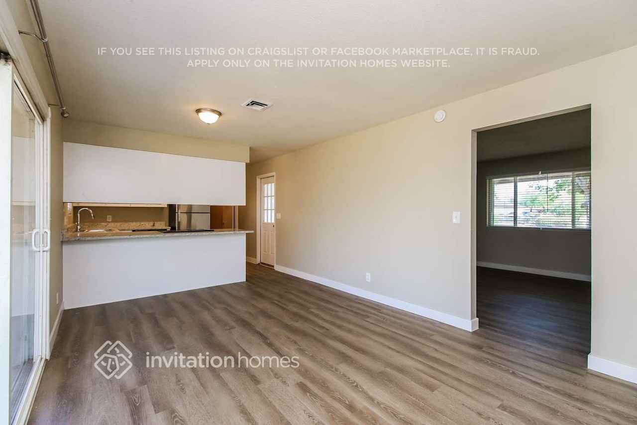 1249 E 8th St - Photo 7 of 17