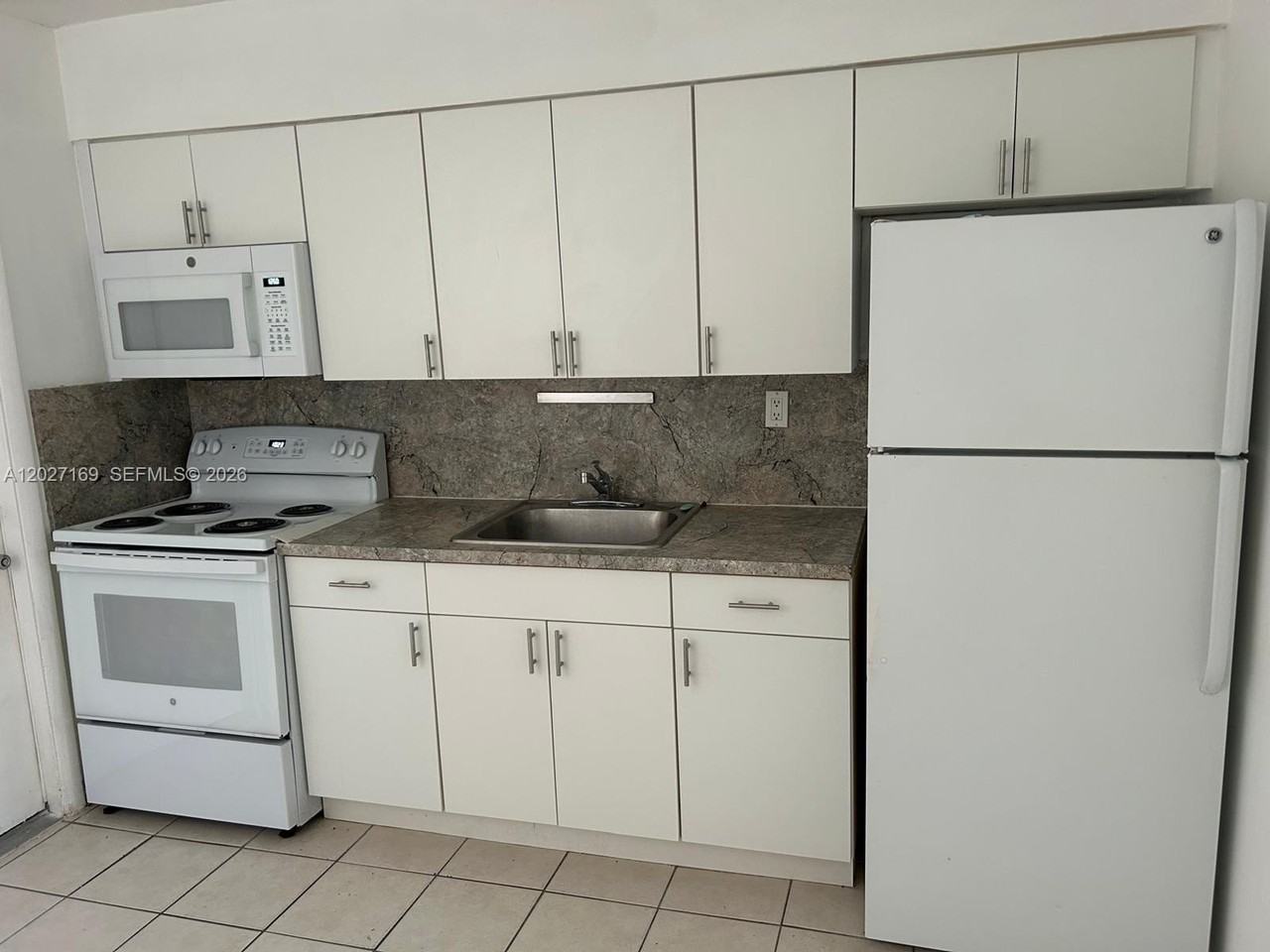 1923 Sw 99th Ter #1-2 - Photo 6 of 15