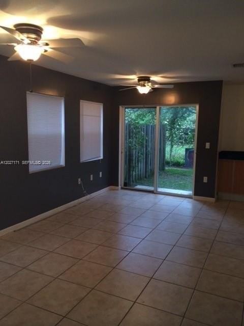 1702 N 28th Ave #1 - Photo 4 of 12