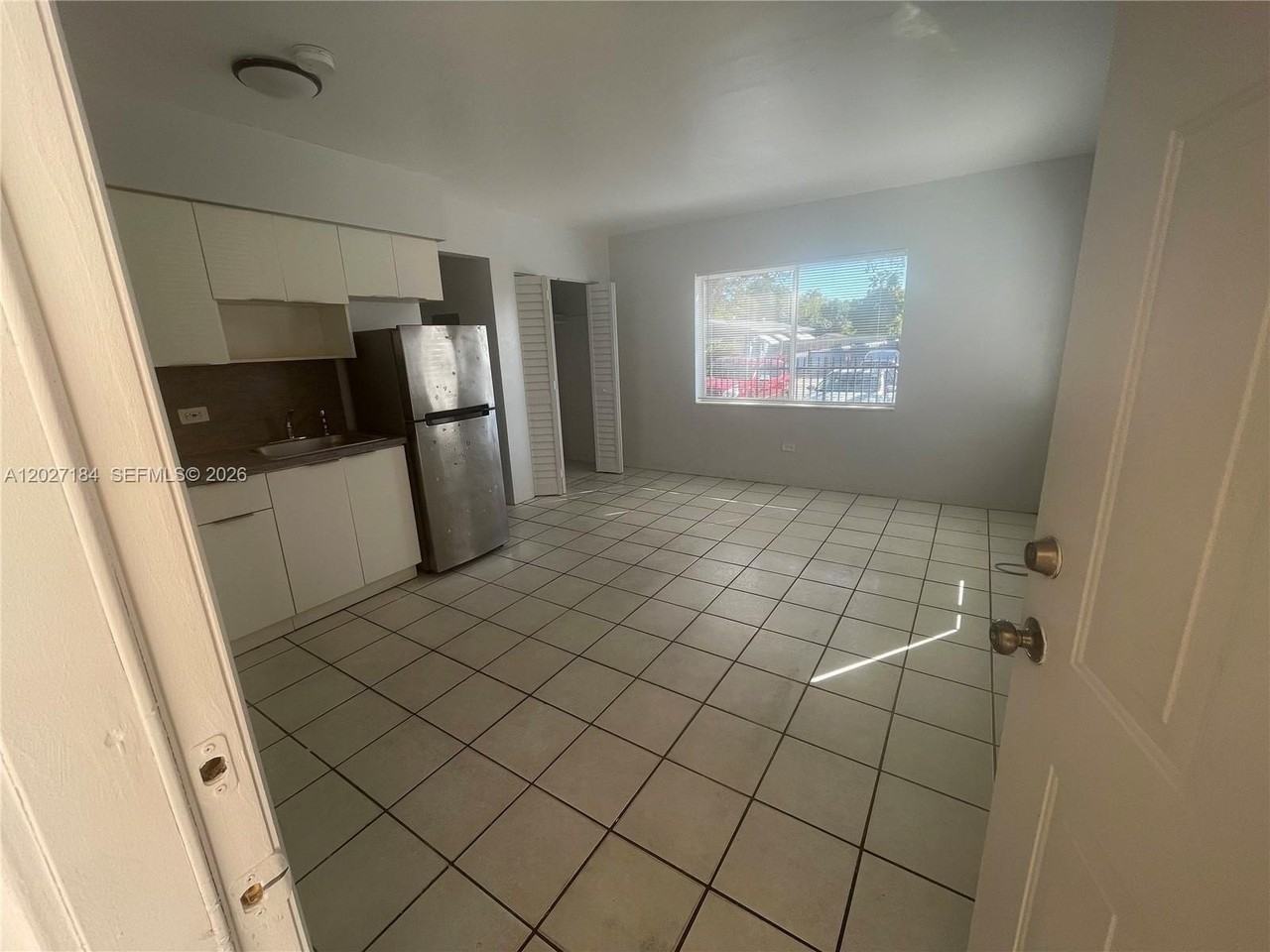 14305 Ne 6th Ave #5