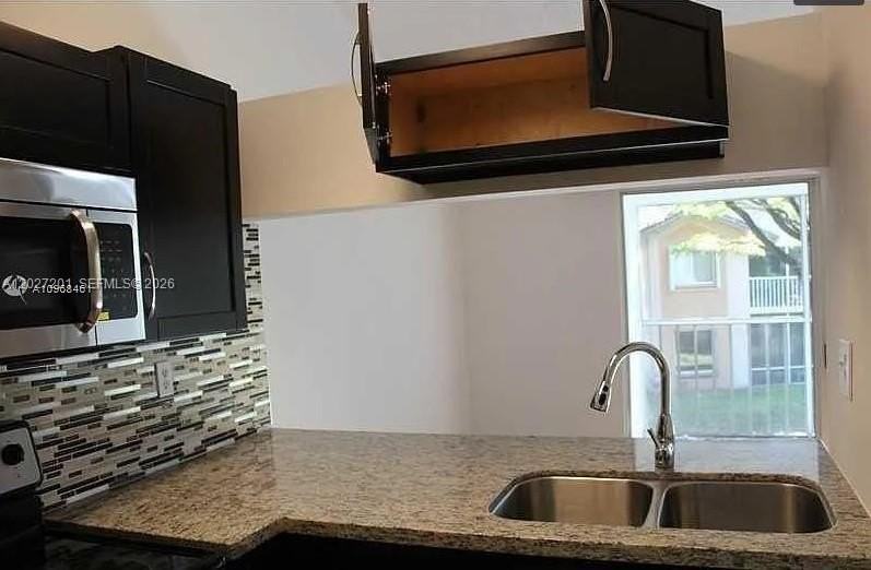 13907 Sw 91st Ter #13907 - Photo 3 of 10