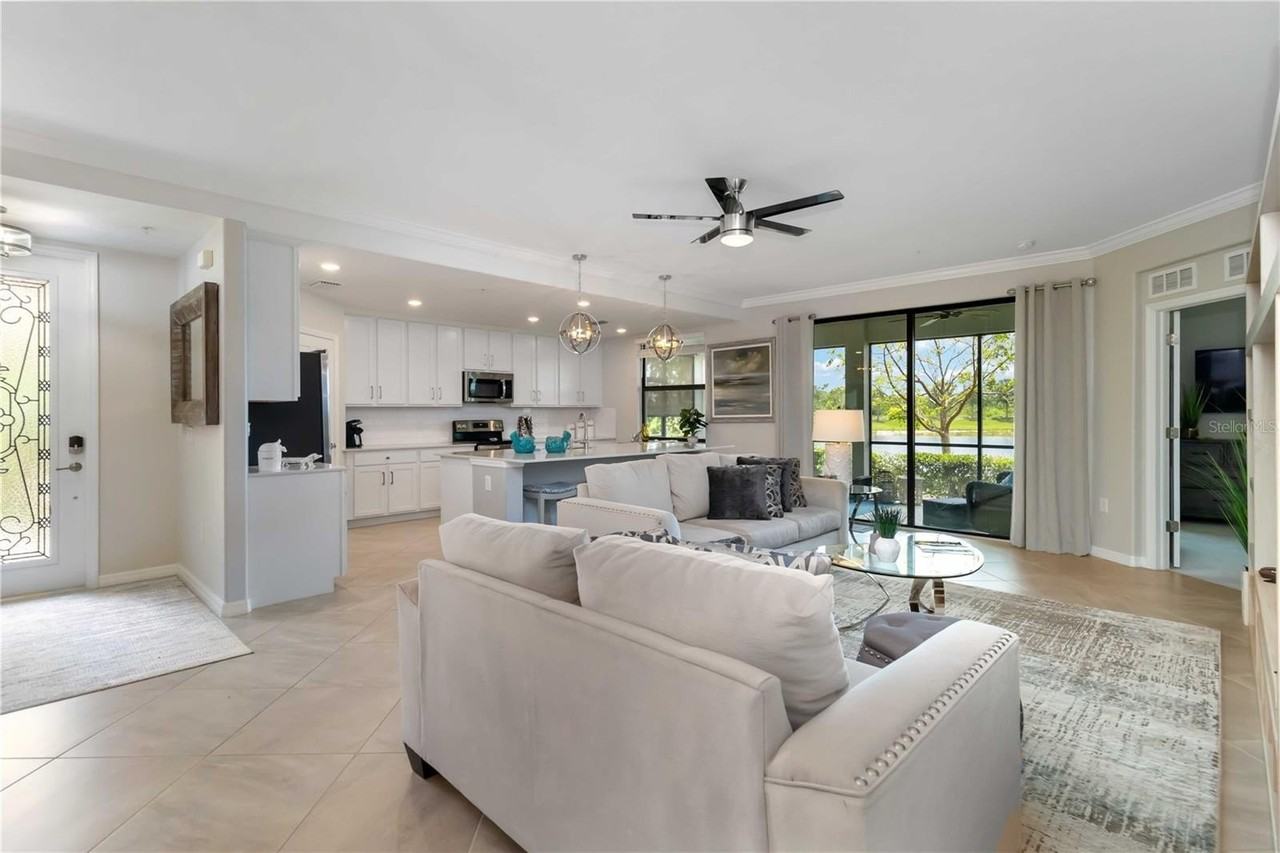 10805 Tarflower Dr #101 - Photo 4 of 50