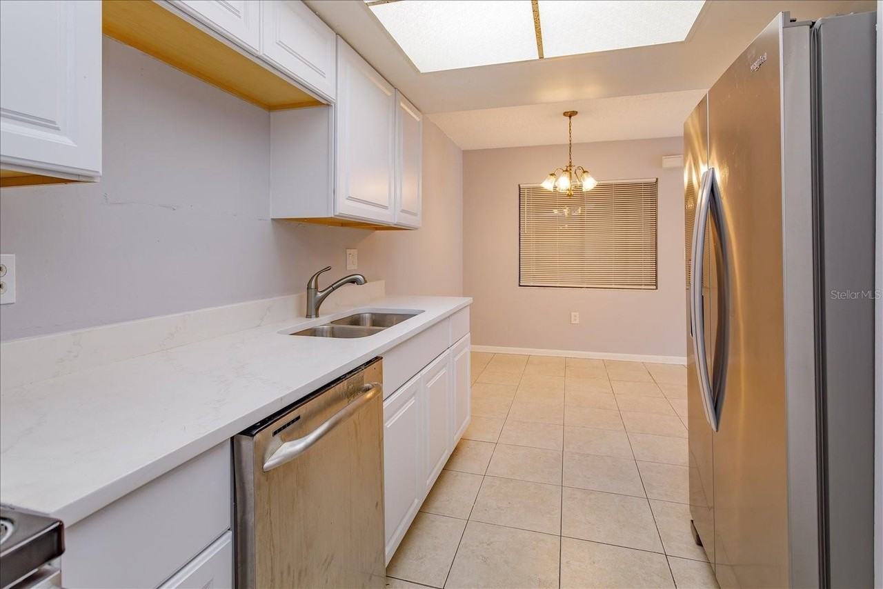 5013 Vineland Rd #108 - Photo 3 of 18