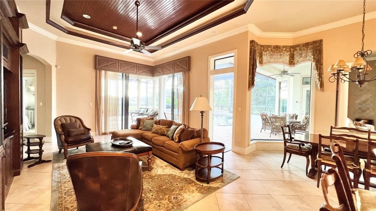 17784 Sw 61st Lane Rd - Photo 4 of 35