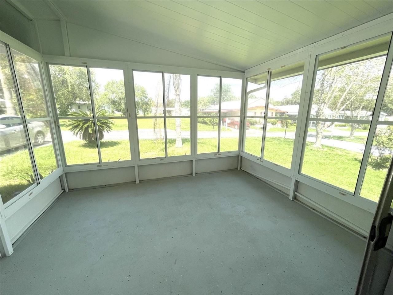 1503 Peach Tree Ln - Photo 3 of 18