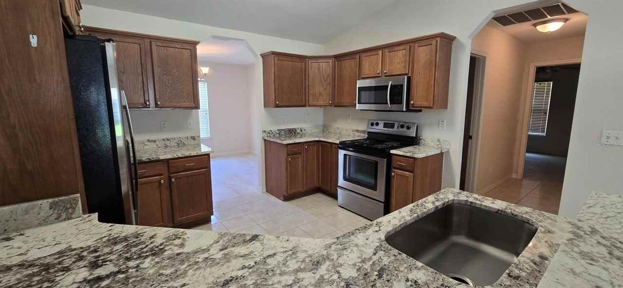 113 Teak Rd - Photo 2 of 16
