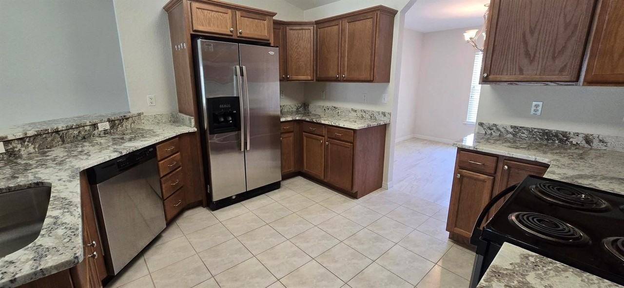 113 Teak Rd - Photo 3 of 16