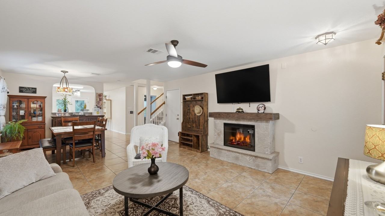 2909 Ashwood Rd #1 - Photo 4 of 50