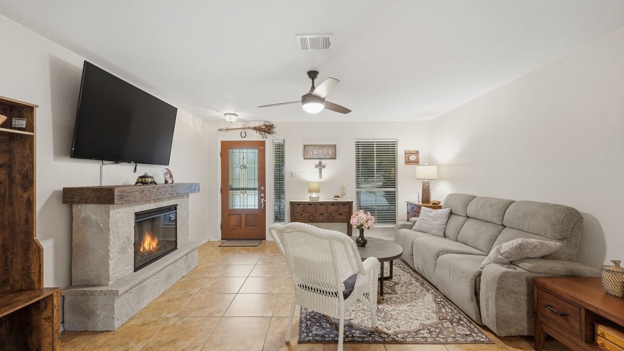 2909 Ashwood Rd #1 - Photo 6 of 50