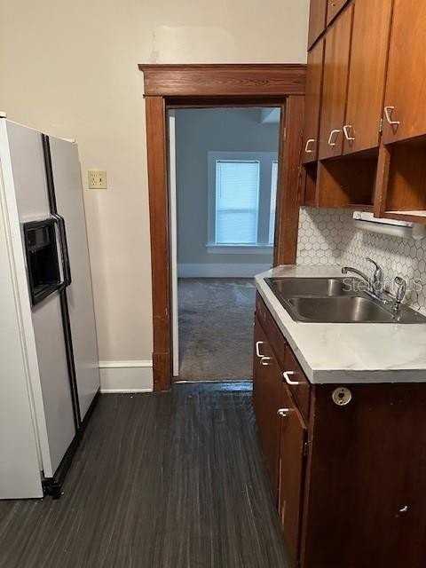 514 New York Ave - Photo 5 of 12