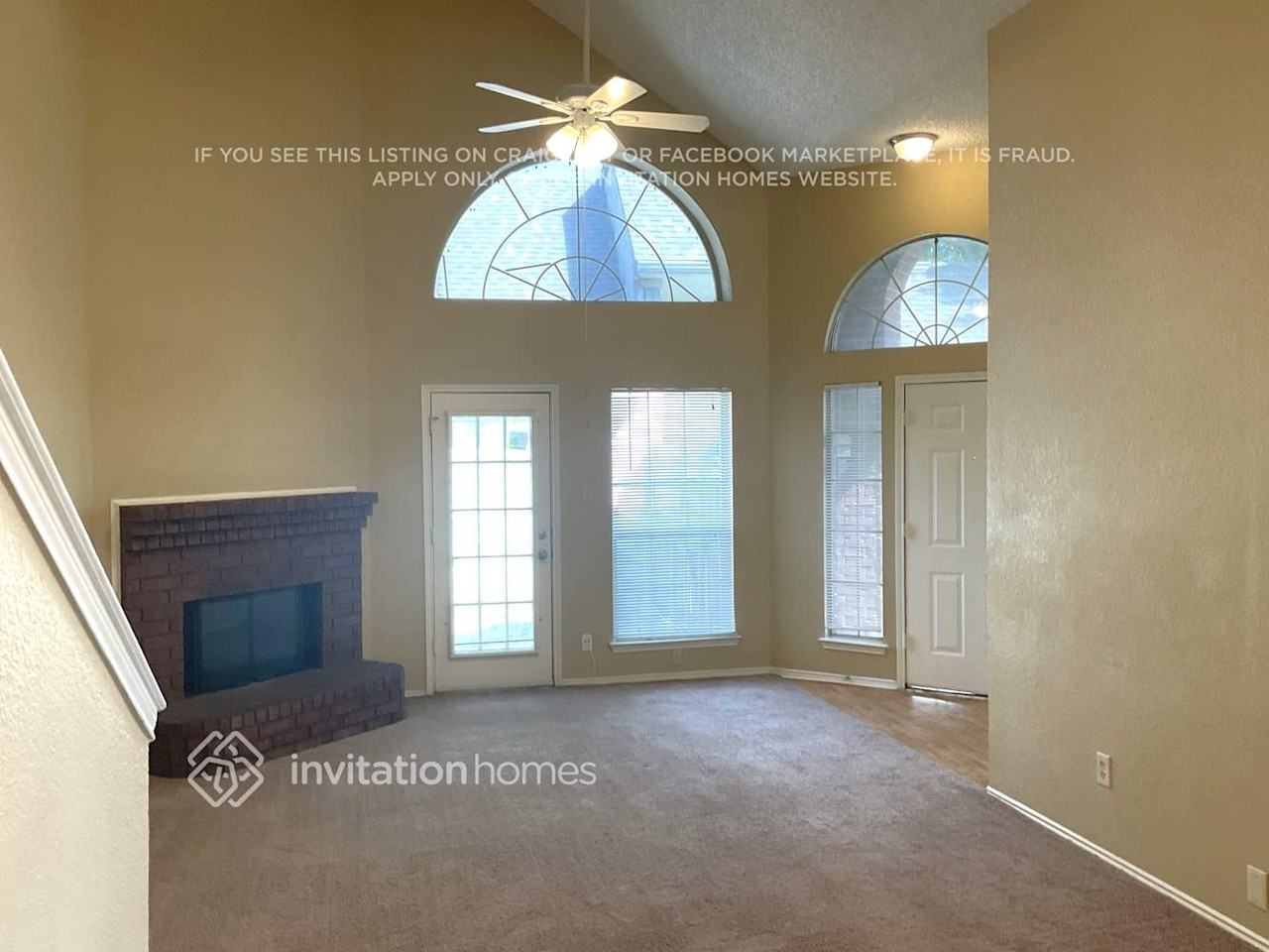 4402 Laredo Dr - Photo 3 of 13