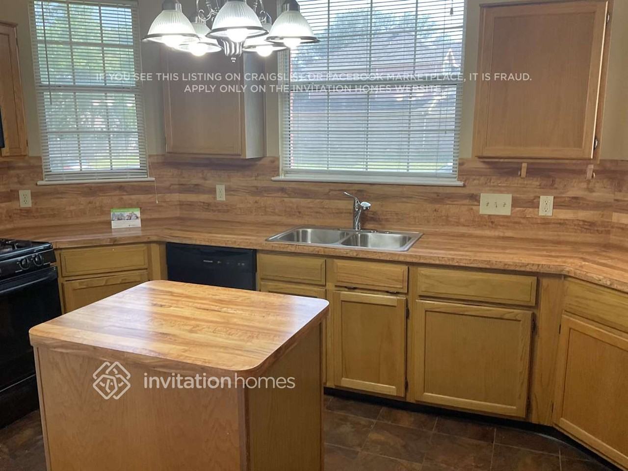 4402 Laredo Dr - Photo 4 of 13