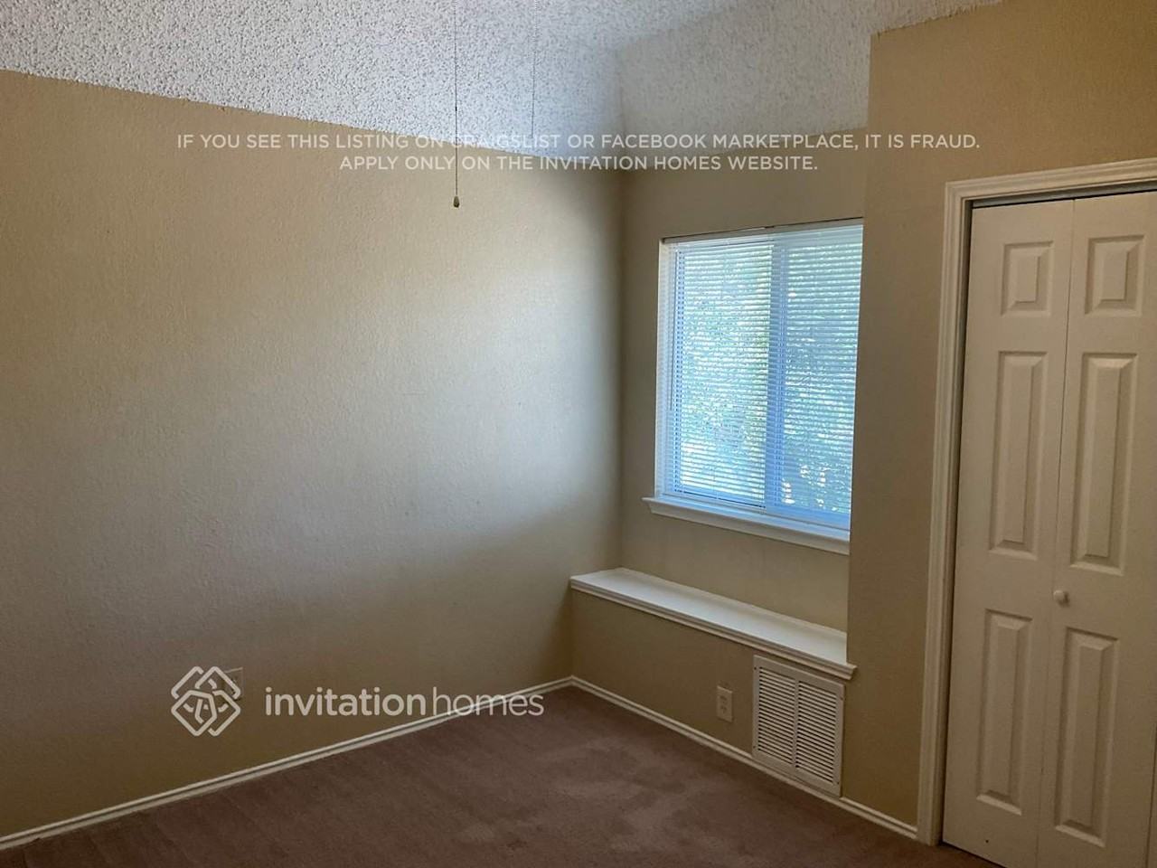 4402 Laredo Dr - Photo 7 of 13