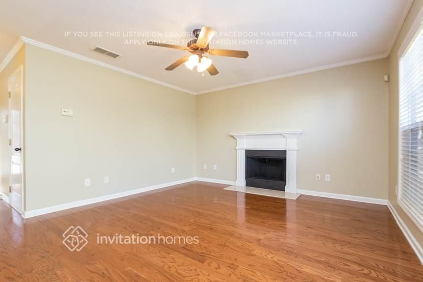 6582 Grand Hickory Dr - Photo 3 of 21