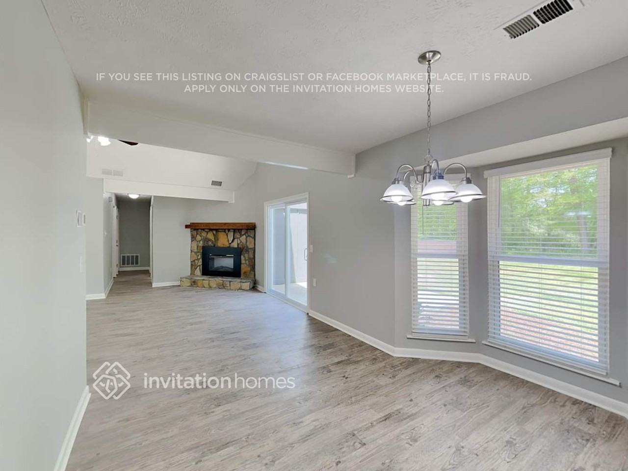 3363 Hollyridge Trl Sw - Photo 5 of 16