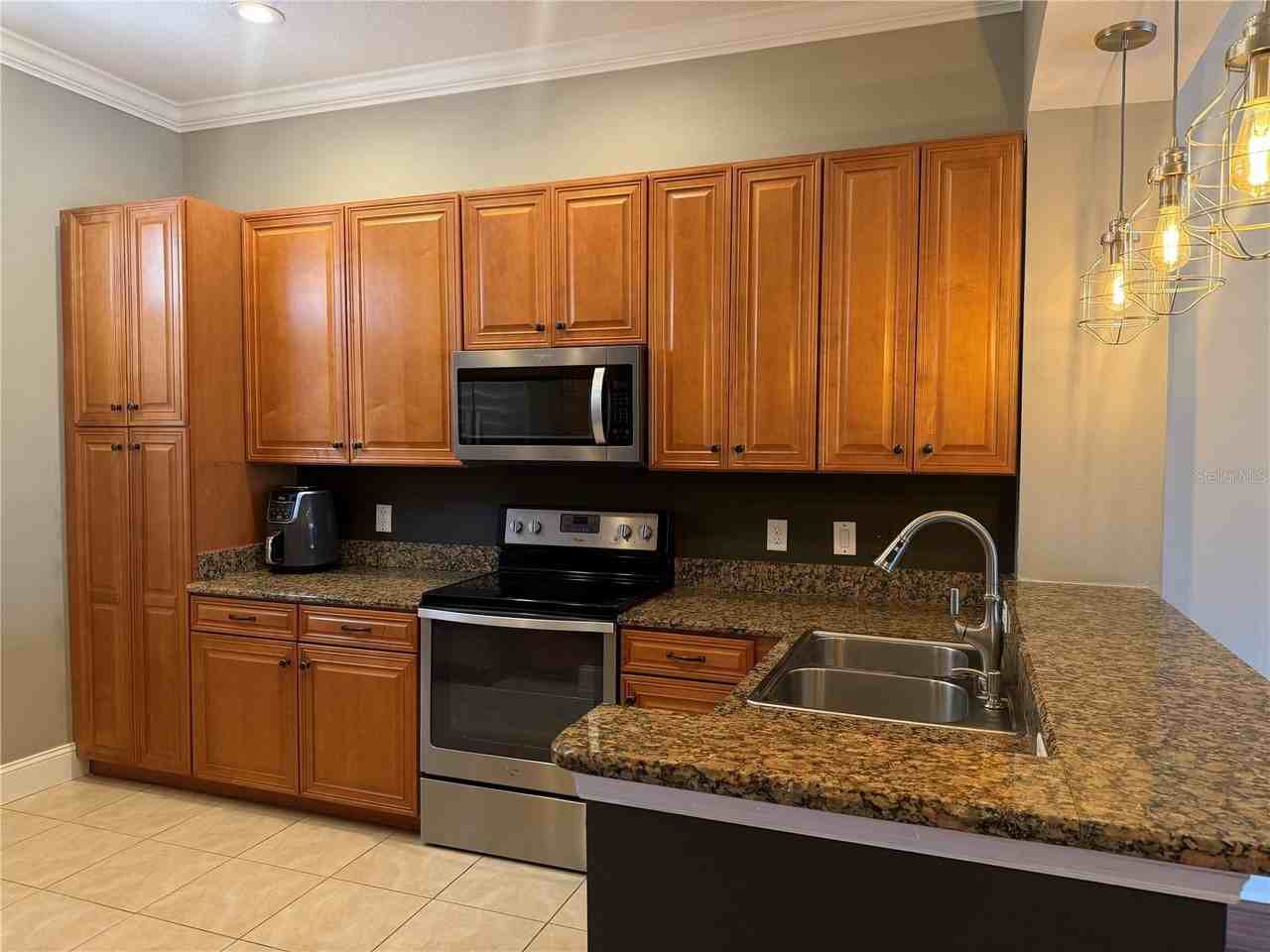 2208 Soho Bay Ct - Photo 2 of 34