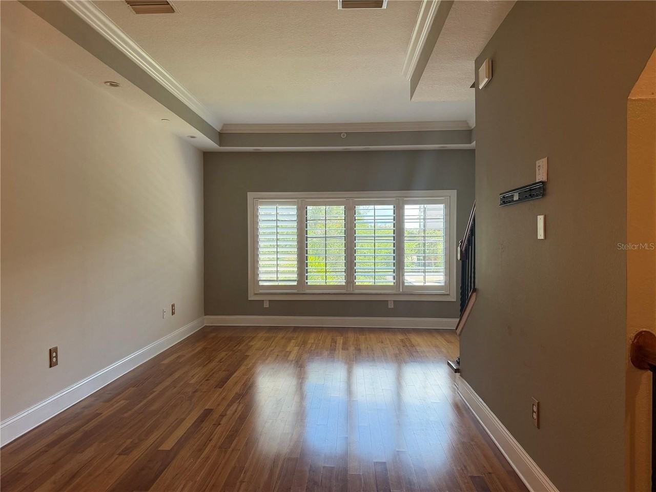2208 Soho Bay Ct - Photo 5 of 34
