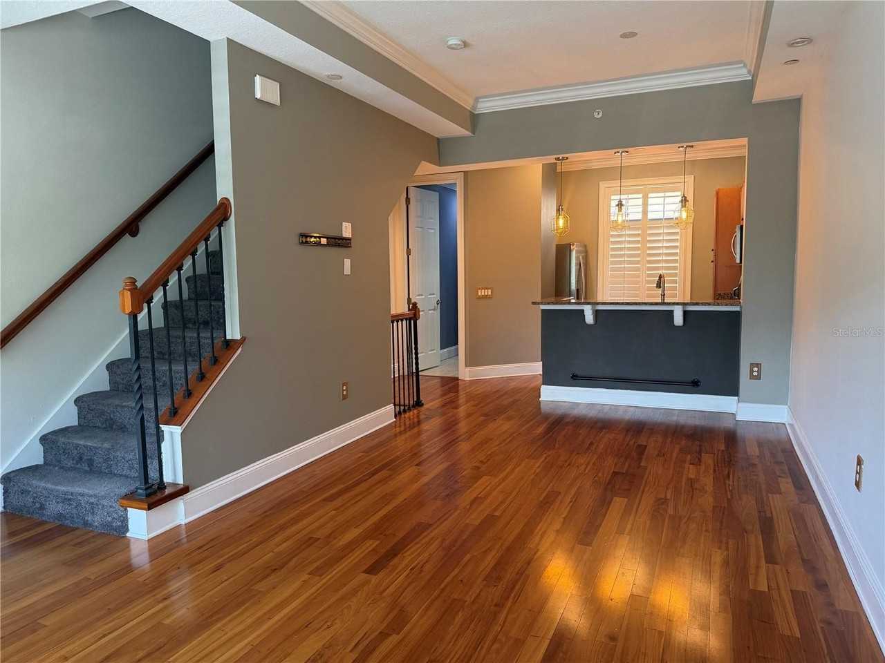 2208 Soho Bay Ct - Photo 7 of 34