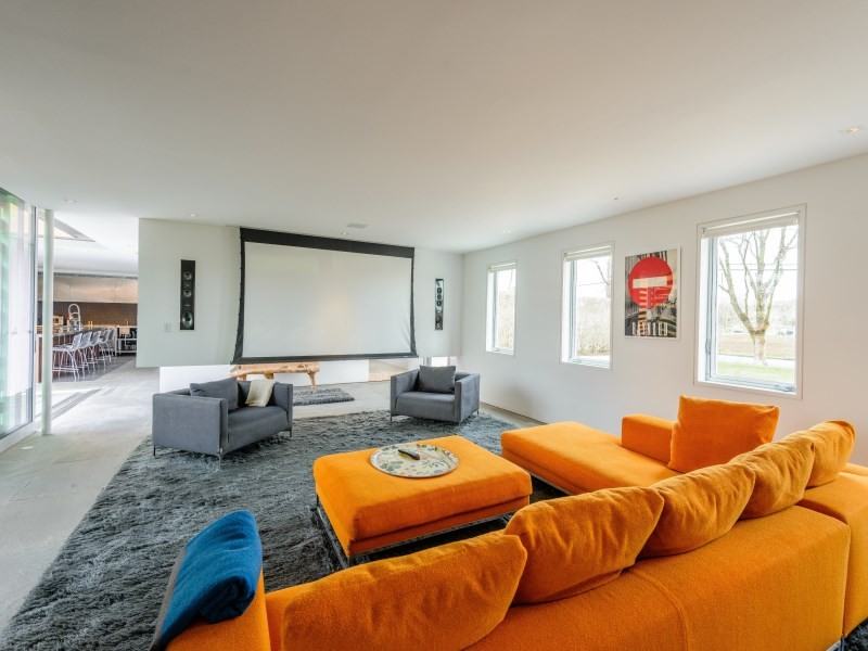 28 Beach Ln - Photo 3 of 18