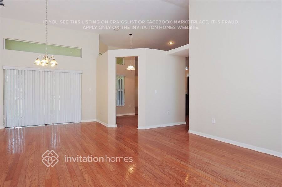 5547 Foxtail Ct - Photo 2 of 21