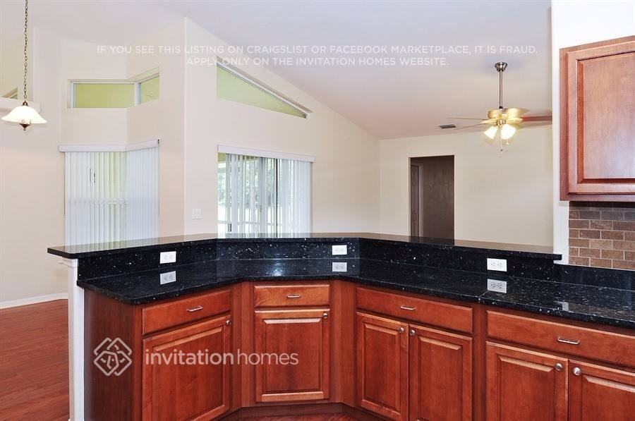 5547 Foxtail Ct - Photo 5 of 21