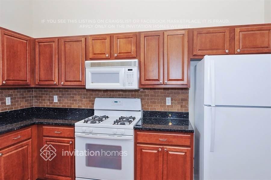5547 Foxtail Ct - Photo 7 of 21