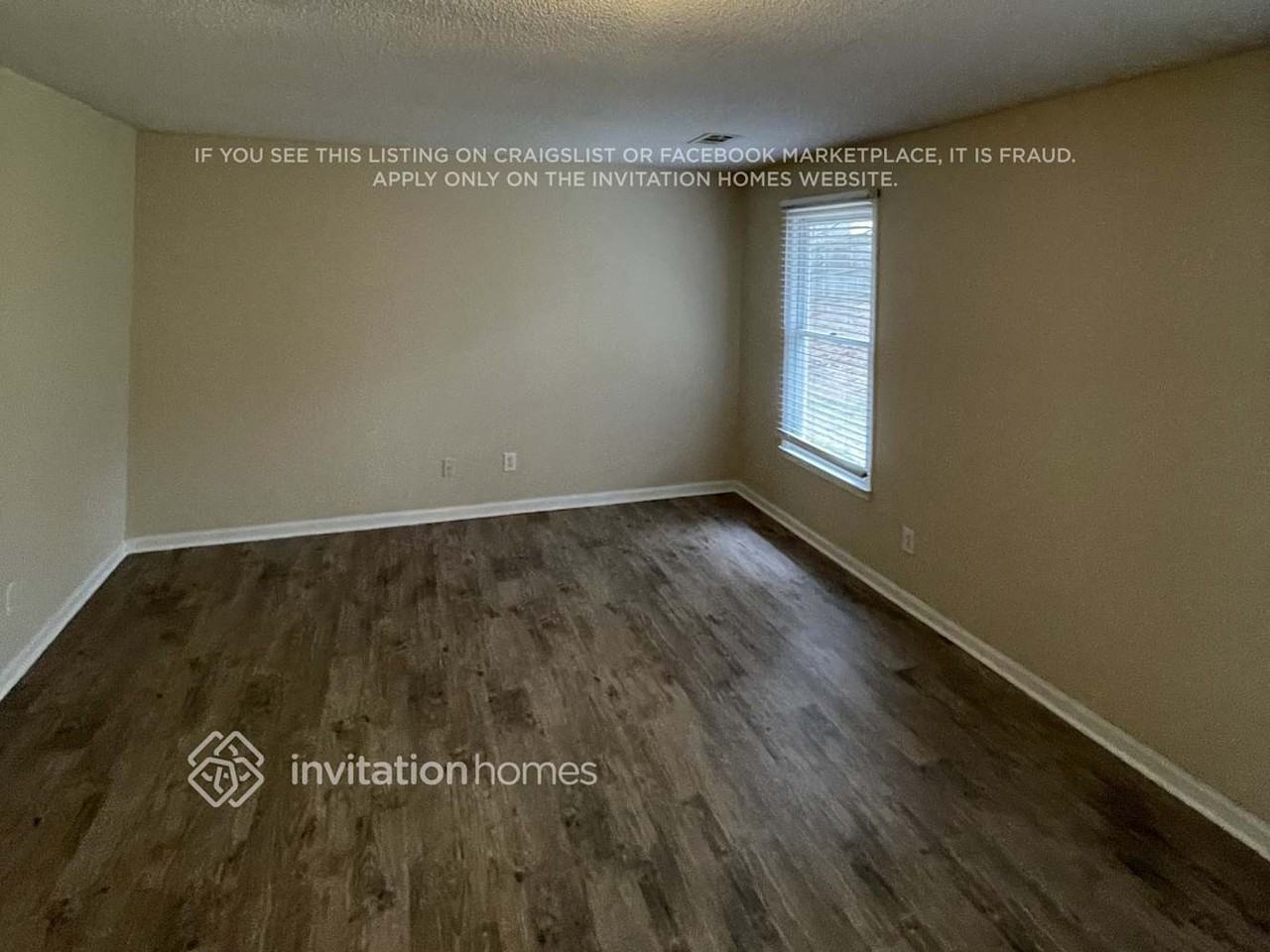 560 Heathgate Dr - Photo 5 of 16