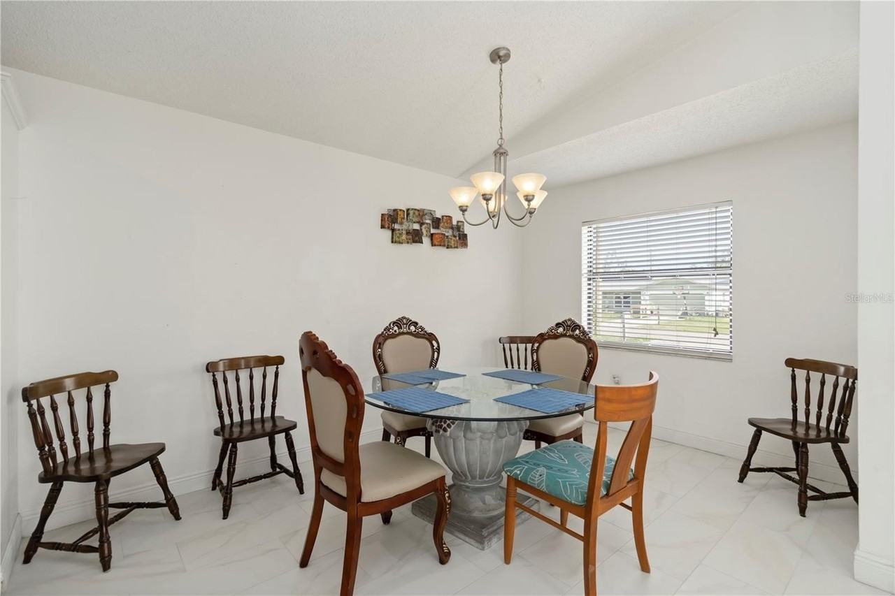 1883 Mova St - Photo 6 of 25