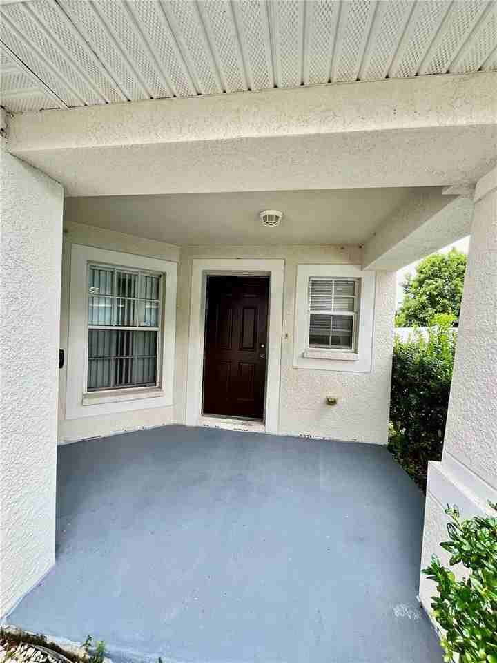 11534 Bay Gardens Loop - Photo 4 of 35