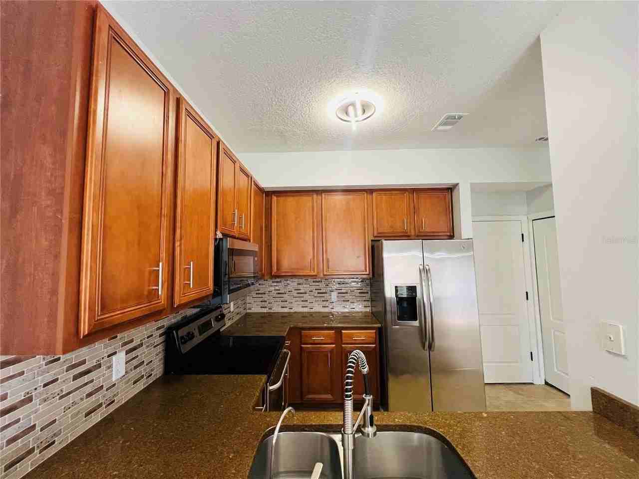 9096 Iron Oak Ave - Photo 7 of 20