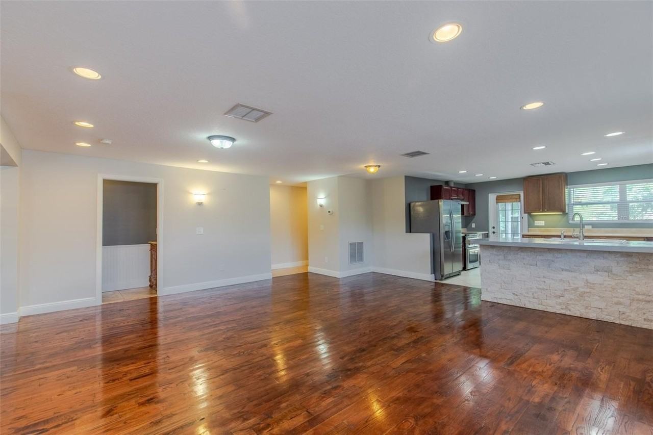 802 8th St N #802 - Photo 7 of 45