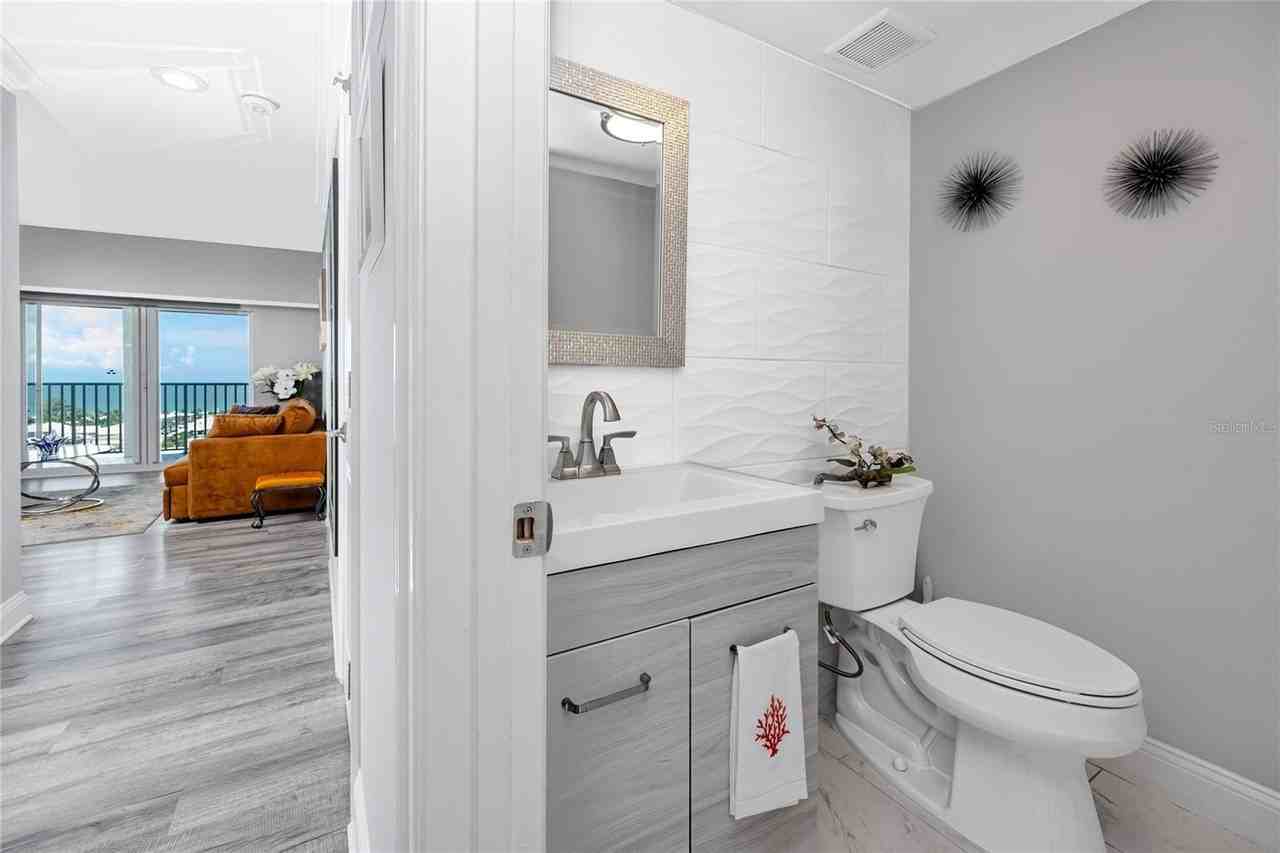 420 64th Ave #A - Photo 7 of 44
