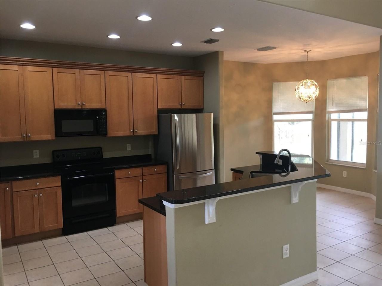 18047 Java Isle Dr - Photo 5 of 21