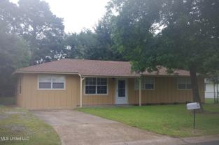 156 Lafayette Cir - Photo 1 of 1