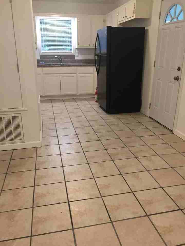 678 Meadow Dr - Photo 7 of 19