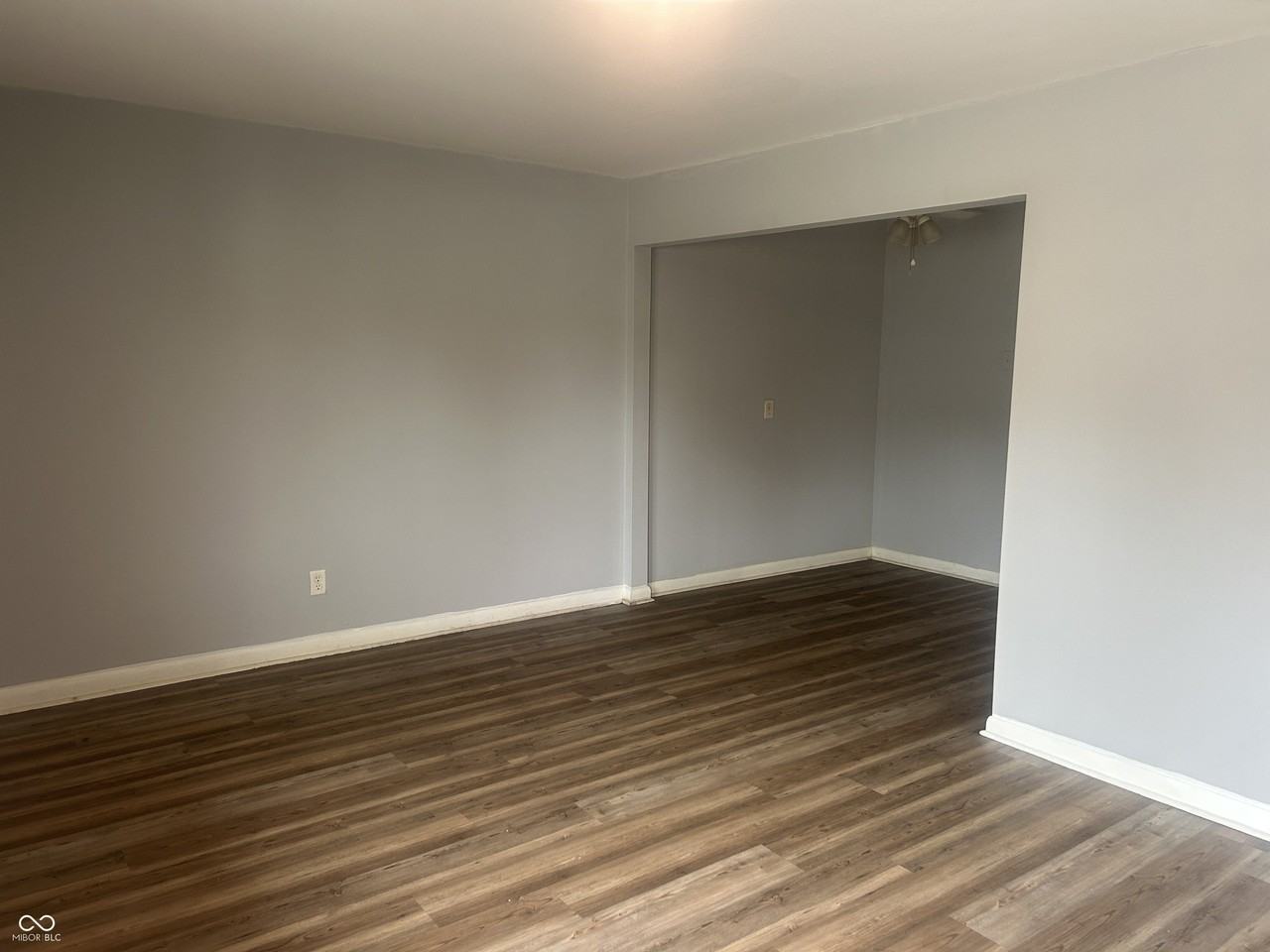 135 W Hendricks St #4 - Photo 2 of 9