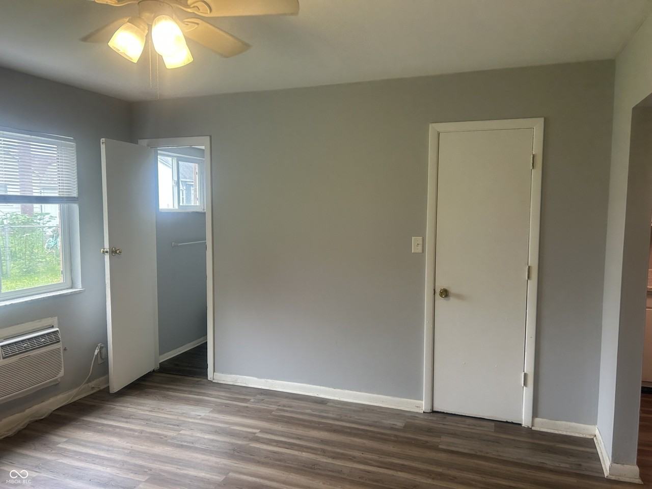 135 W Hendricks St #4 - Photo 7 of 9
