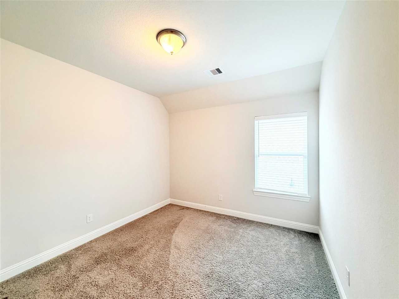 6610 Lake Oasis Dr - Photo 5 of 8