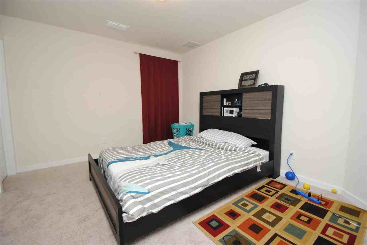 7143 Clearwater Cove Dr - Photo 6 of 8