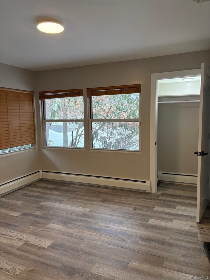 405 I U Willets Rd - Photo 5 of 13