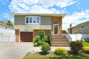 featured image of 44 Derby Ave