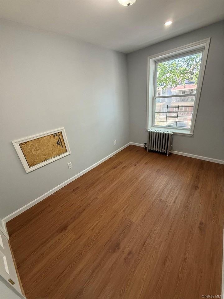 597 E 4th St #2 - Photo 6 of 14