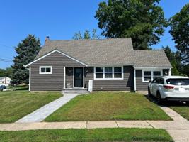 featured image of 7 Mindy Ln
