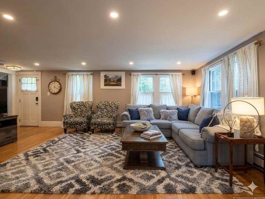 410 Marrett Rd - Photo 4 of 21