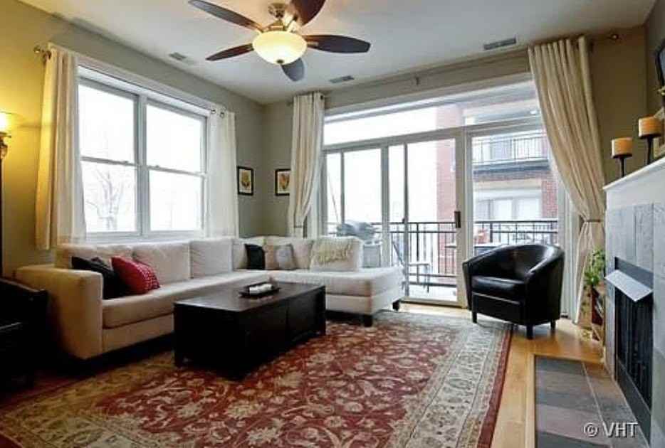 2310 W Saint Paul Ave #202 - Photo 2 of 9